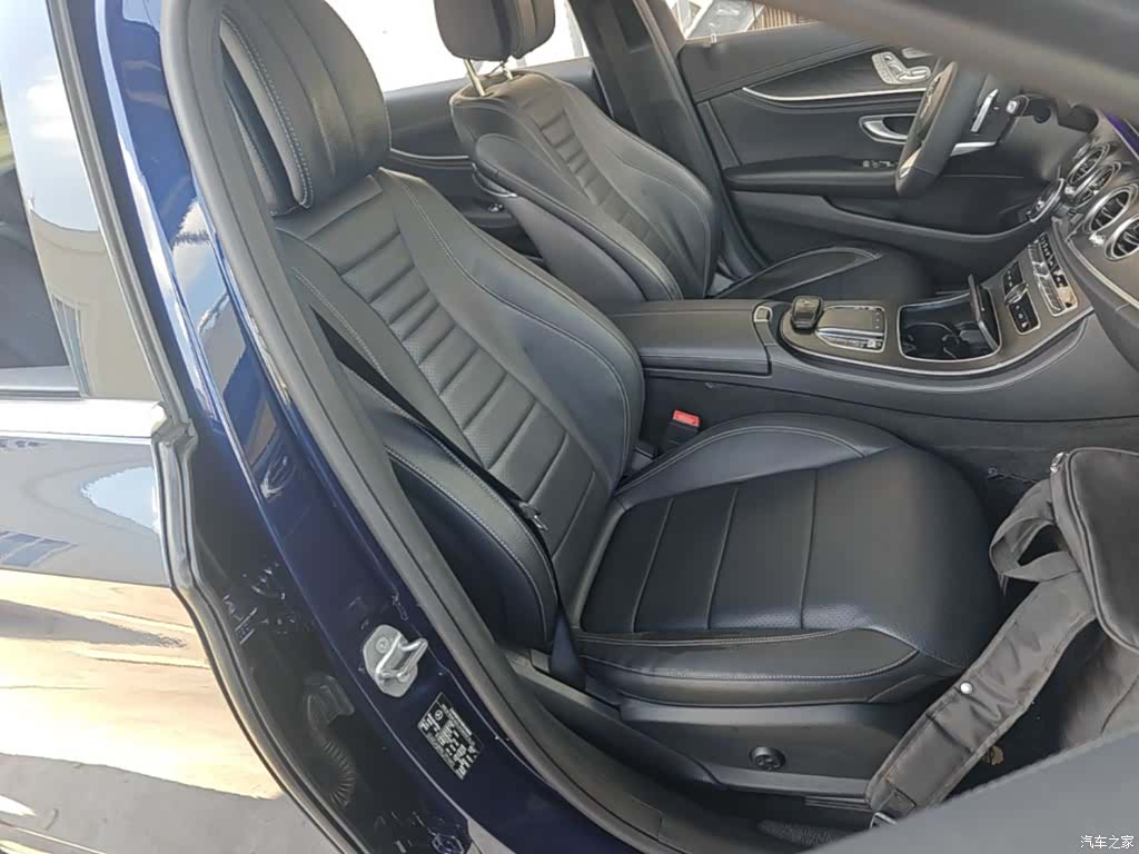 Mercedes-Benz E-Class, 2019 25