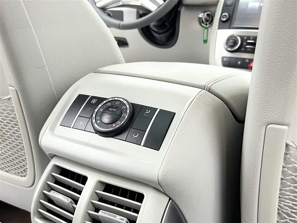 Mercedes-Benz R-class