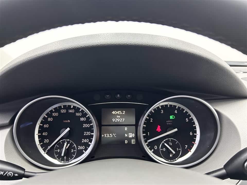 Mercedes-Benz R-class