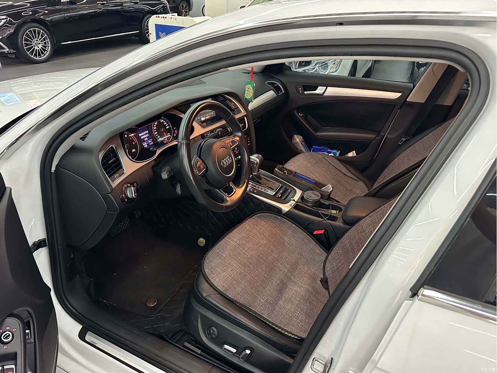 Audi A4L, 2015 3