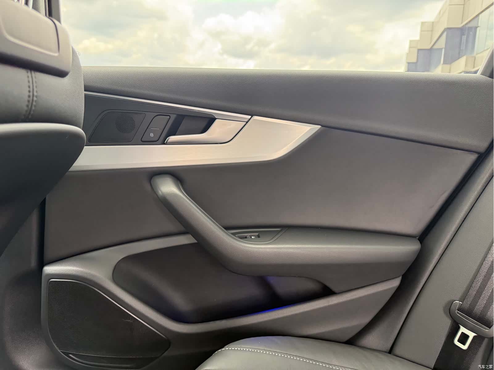 Audi A4L, 2020 34
