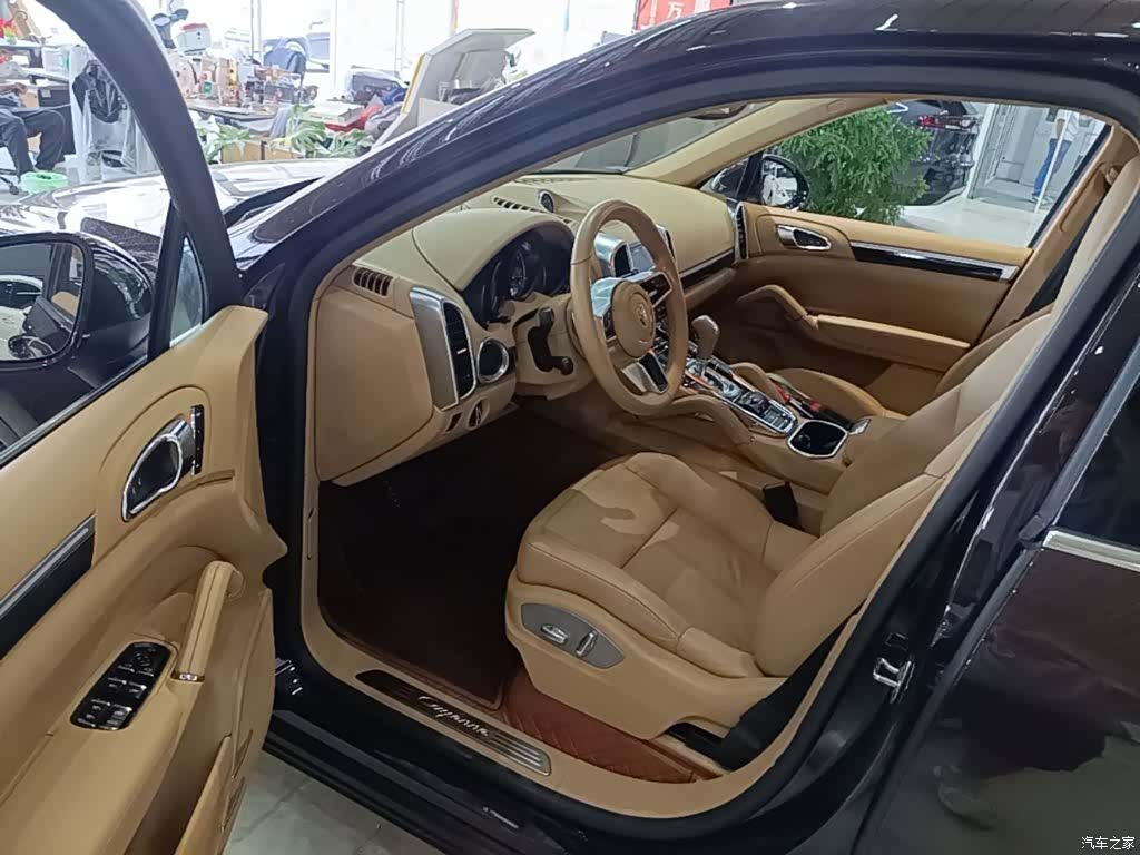 Porsche Cayenne, 2017 12