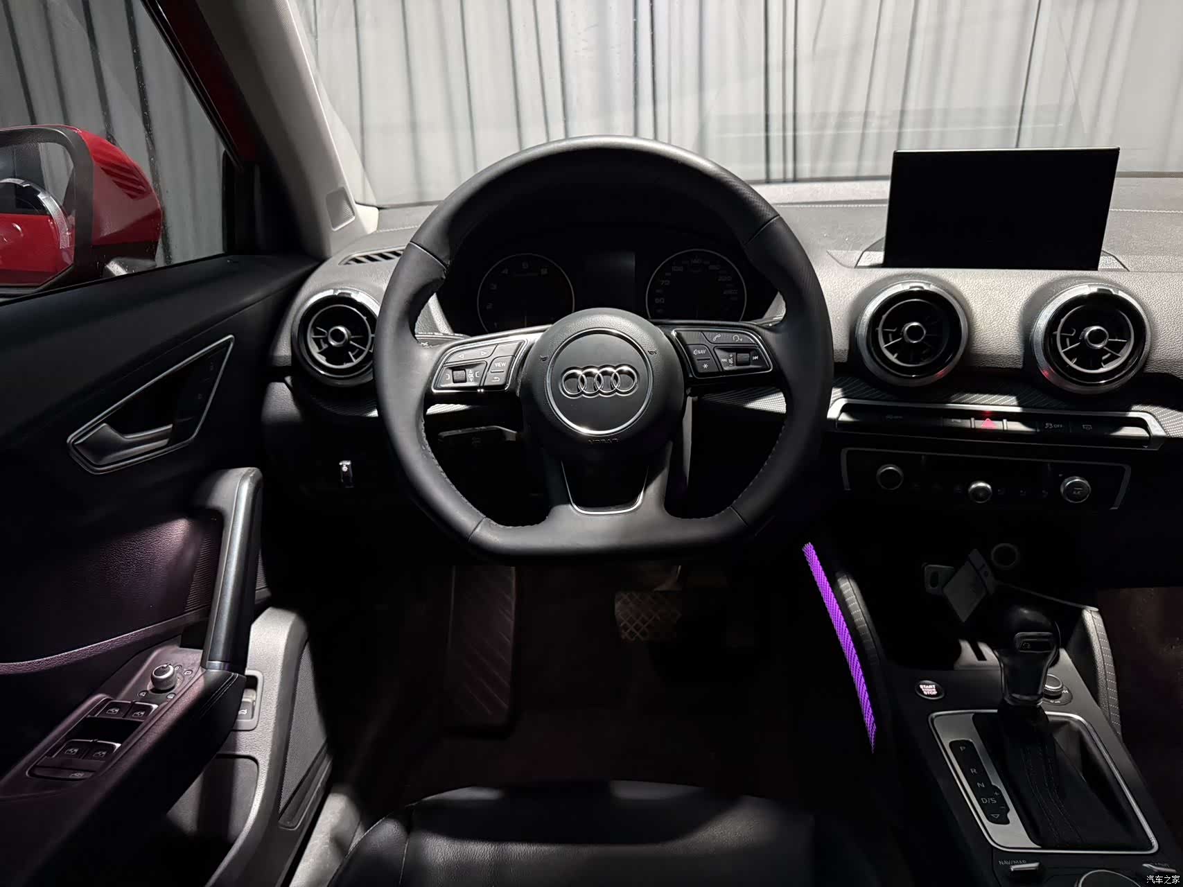 Audi Q2L, 2022 16