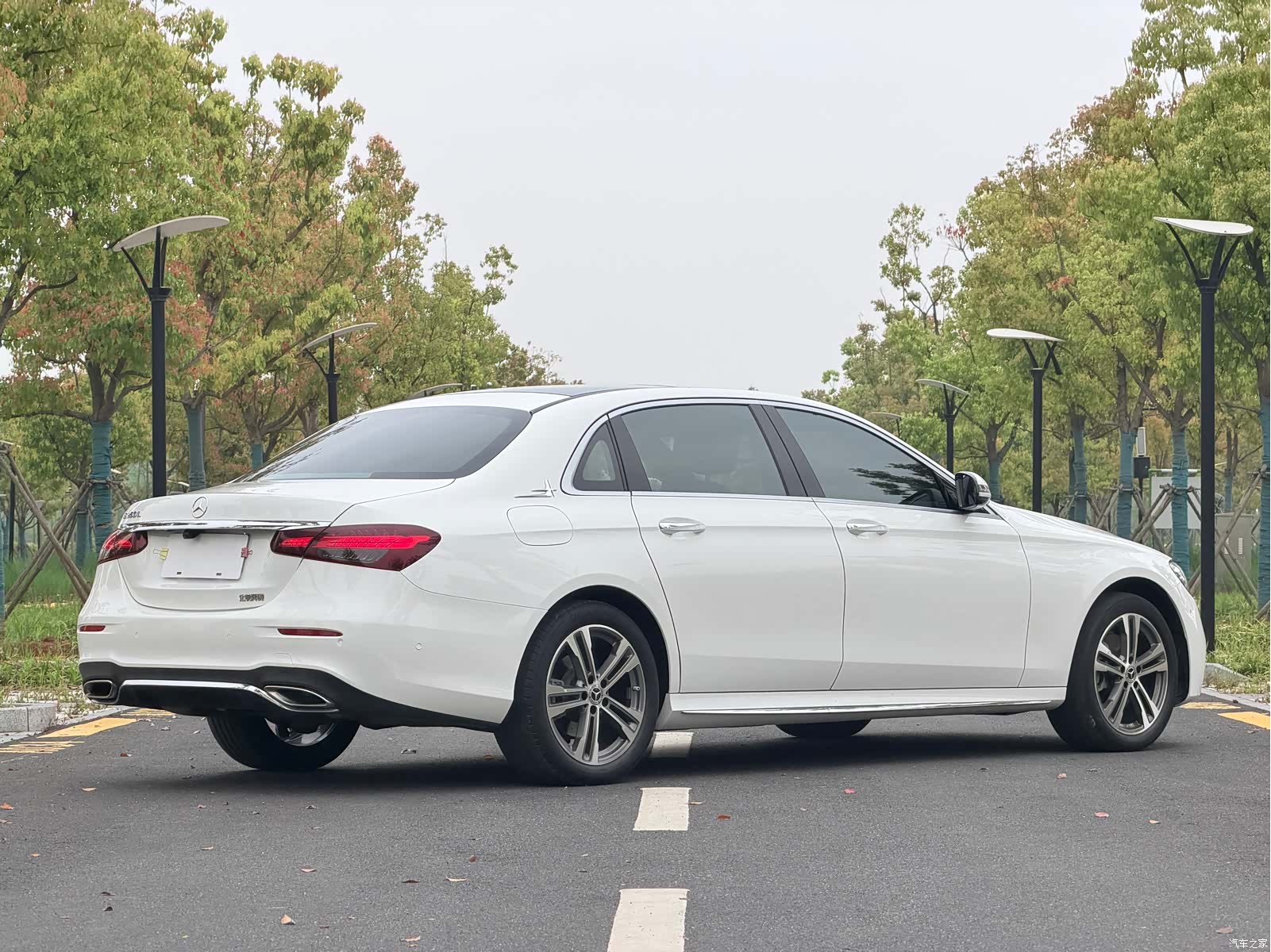 Mercedes-Benz E-Class, 2021 12