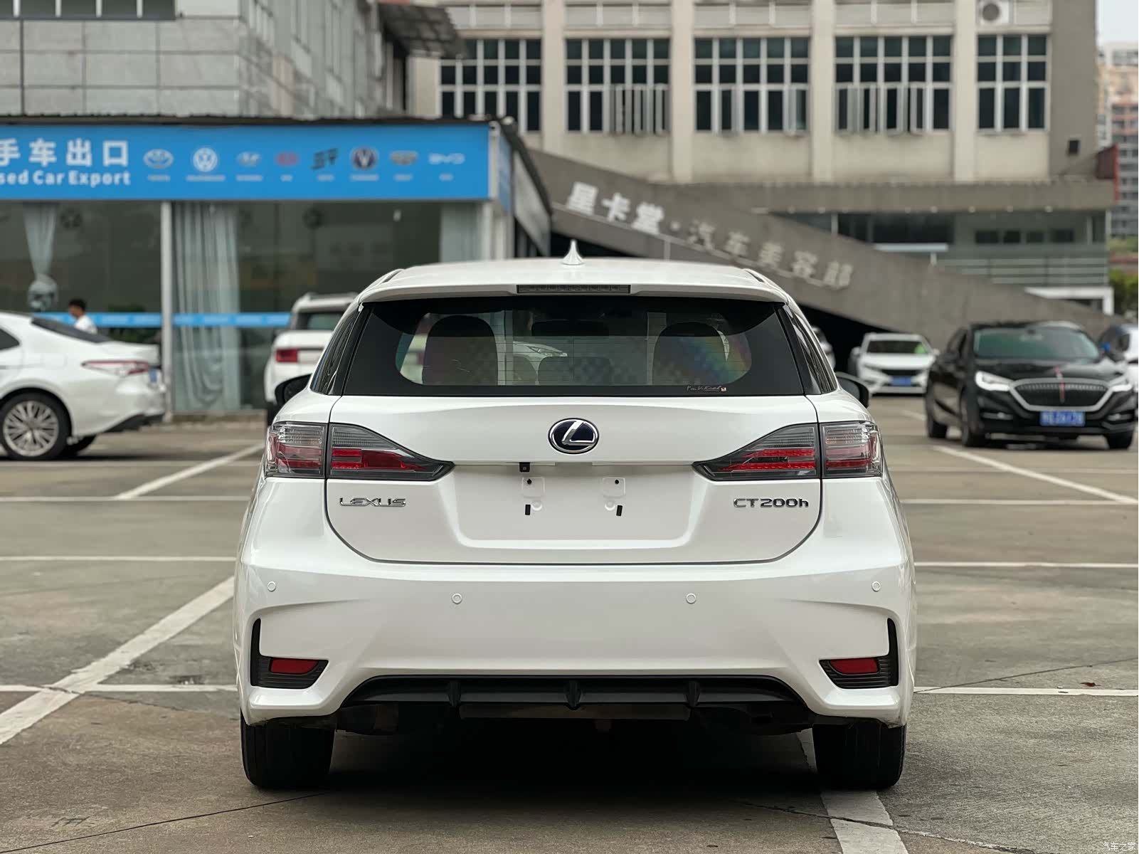 Lexus CT, 2014 4