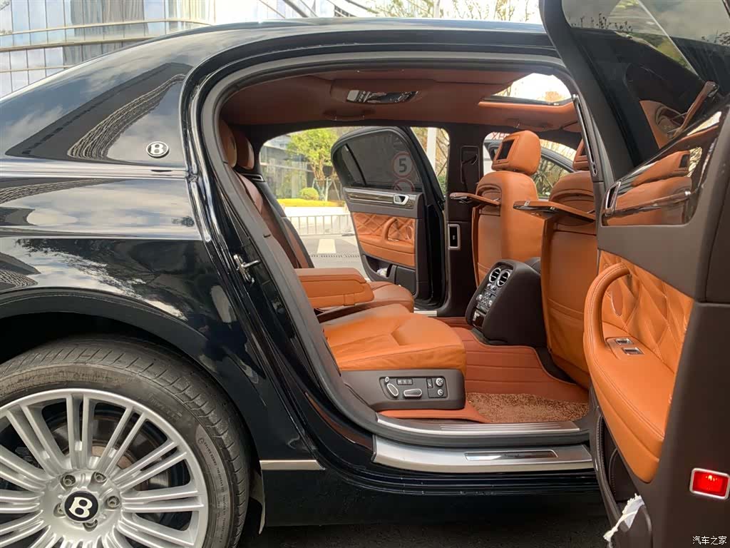 Bentley Flying Spur, 2012 13