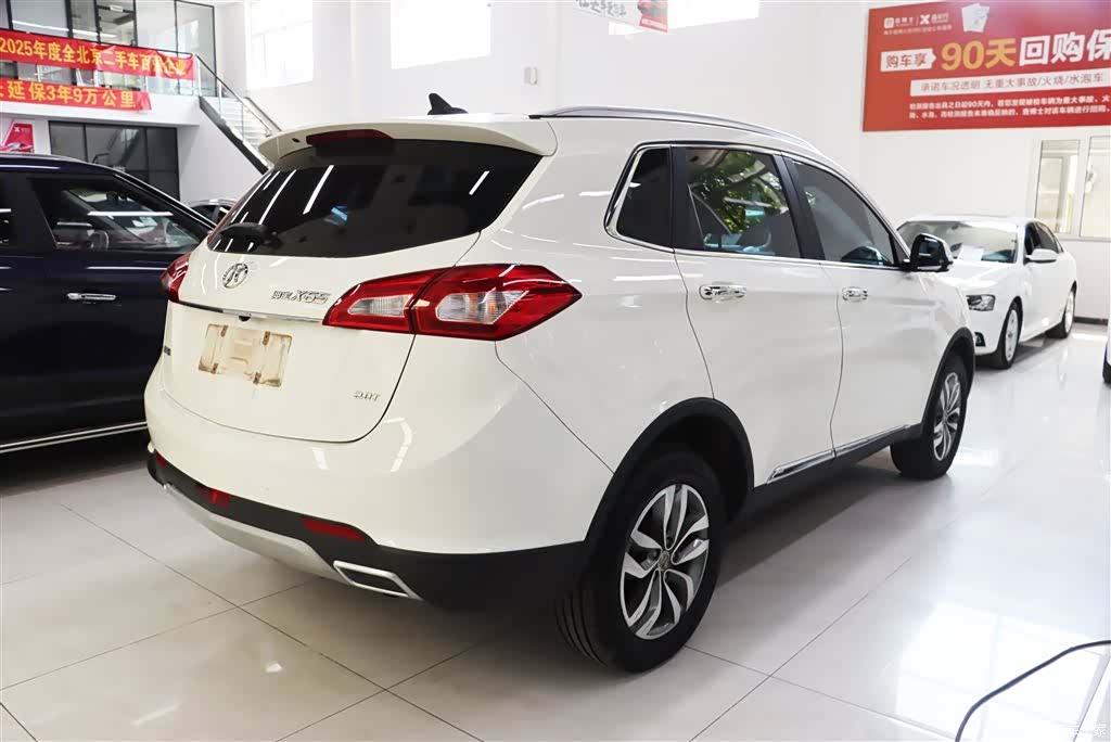 BAIC X65, 2015 9