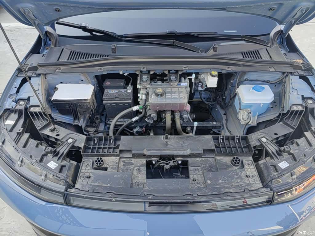 Leapmotor B01, 2025 20