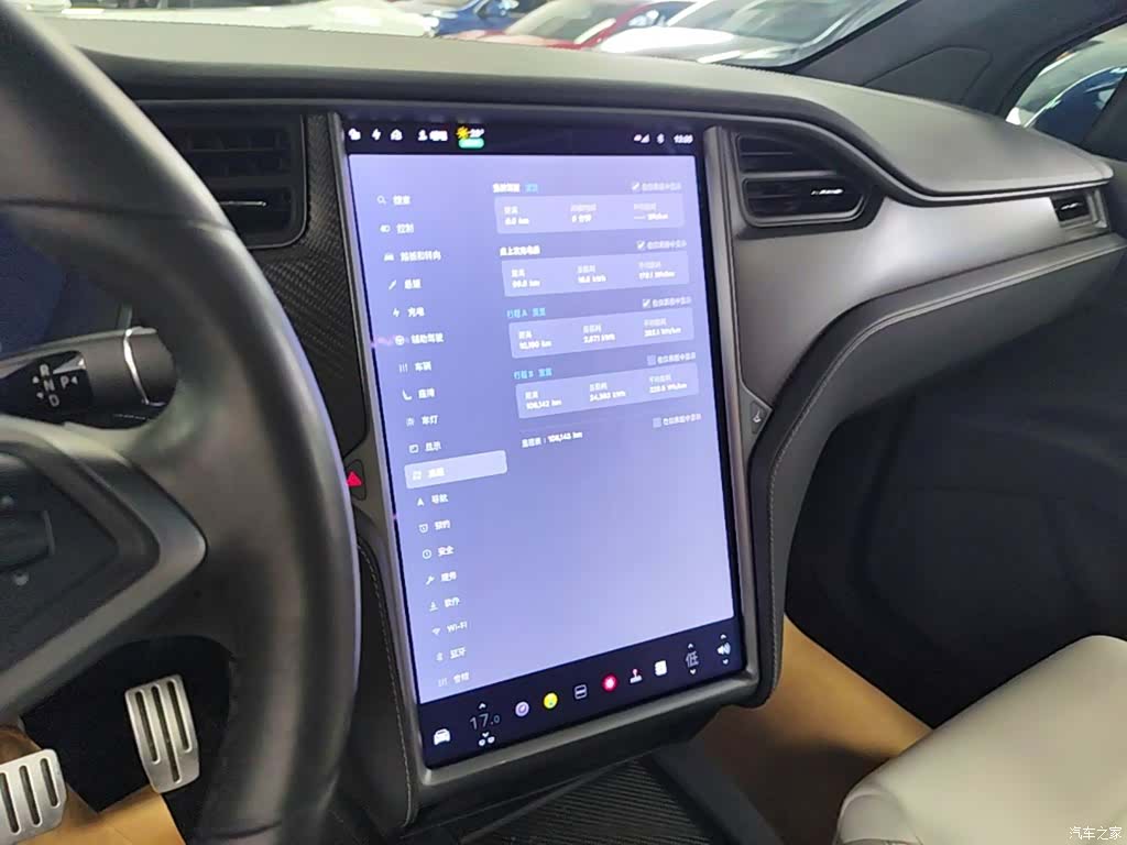 Tesla Model X, 2019 13