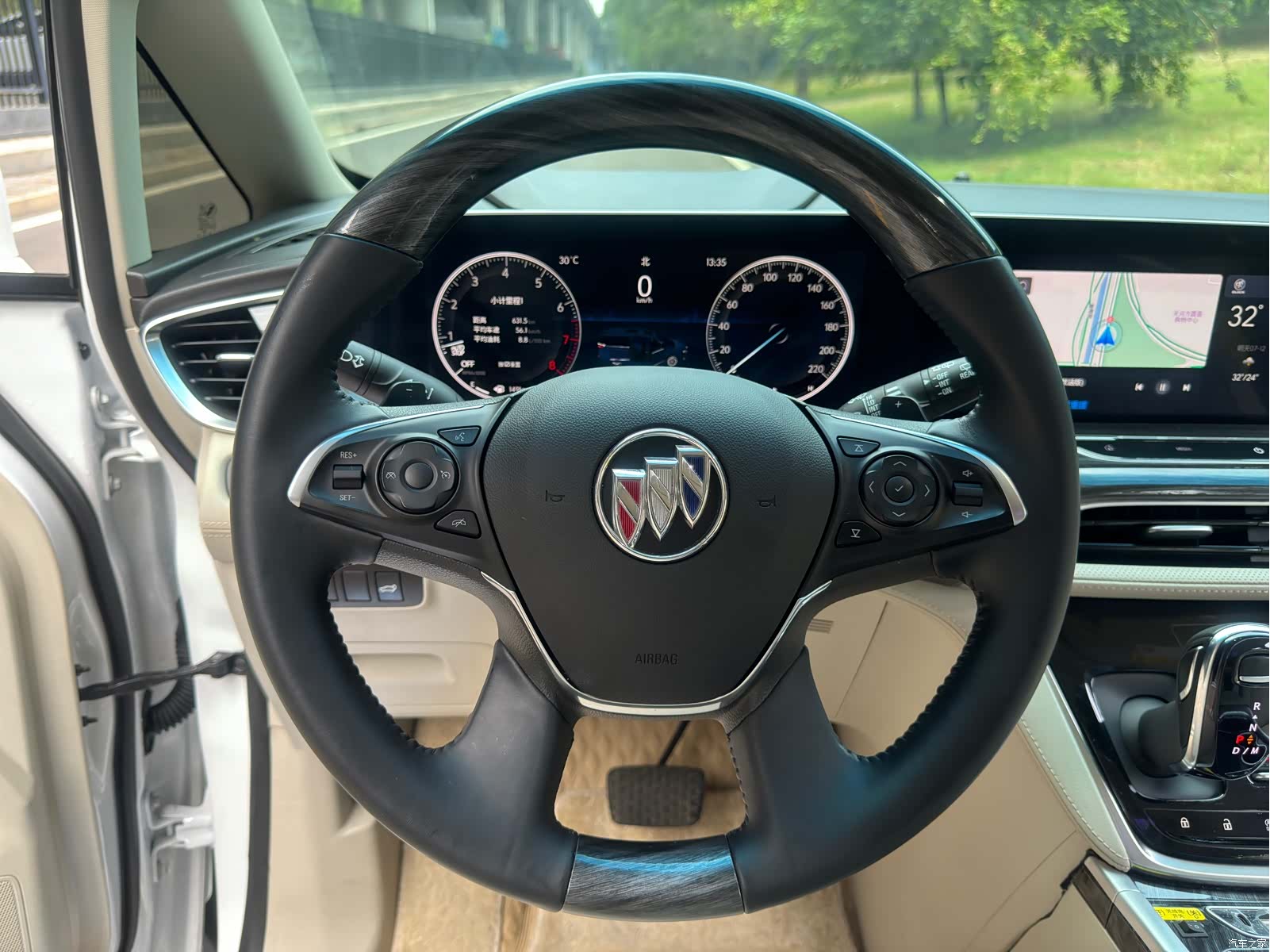 Buick GL8, 2023 все фото