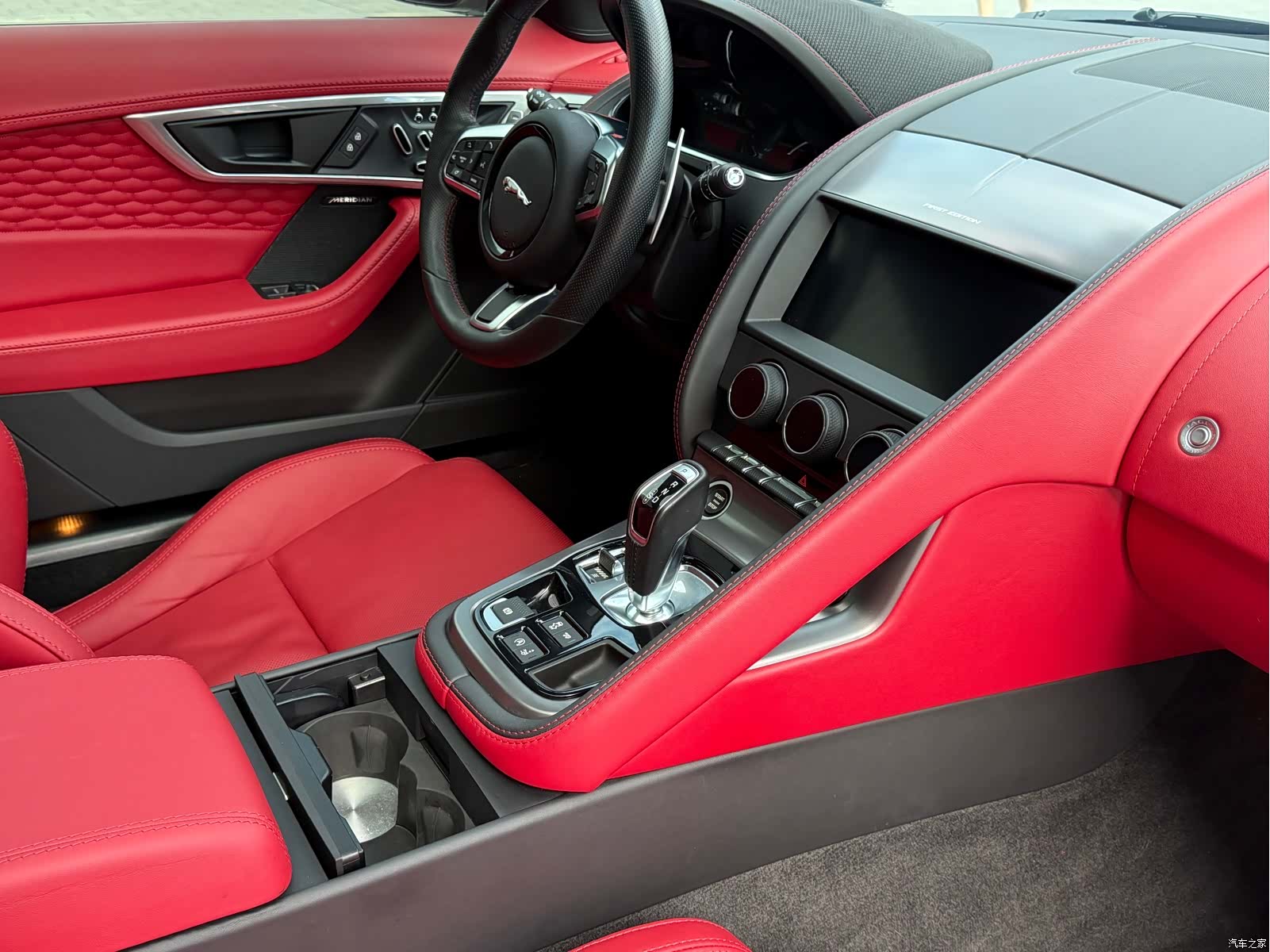 Jaguar F-TYPE, 2021 11