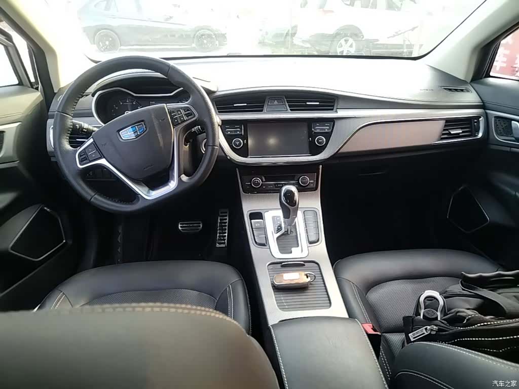 Geely Emgrand, 2017 10