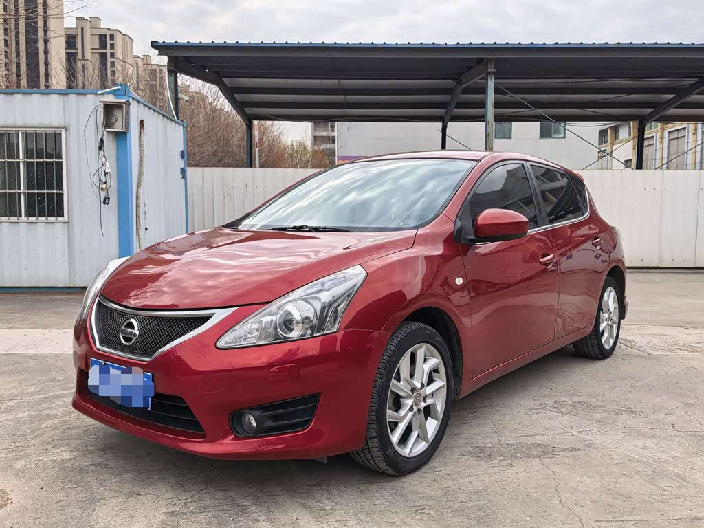 Nissan Tiida