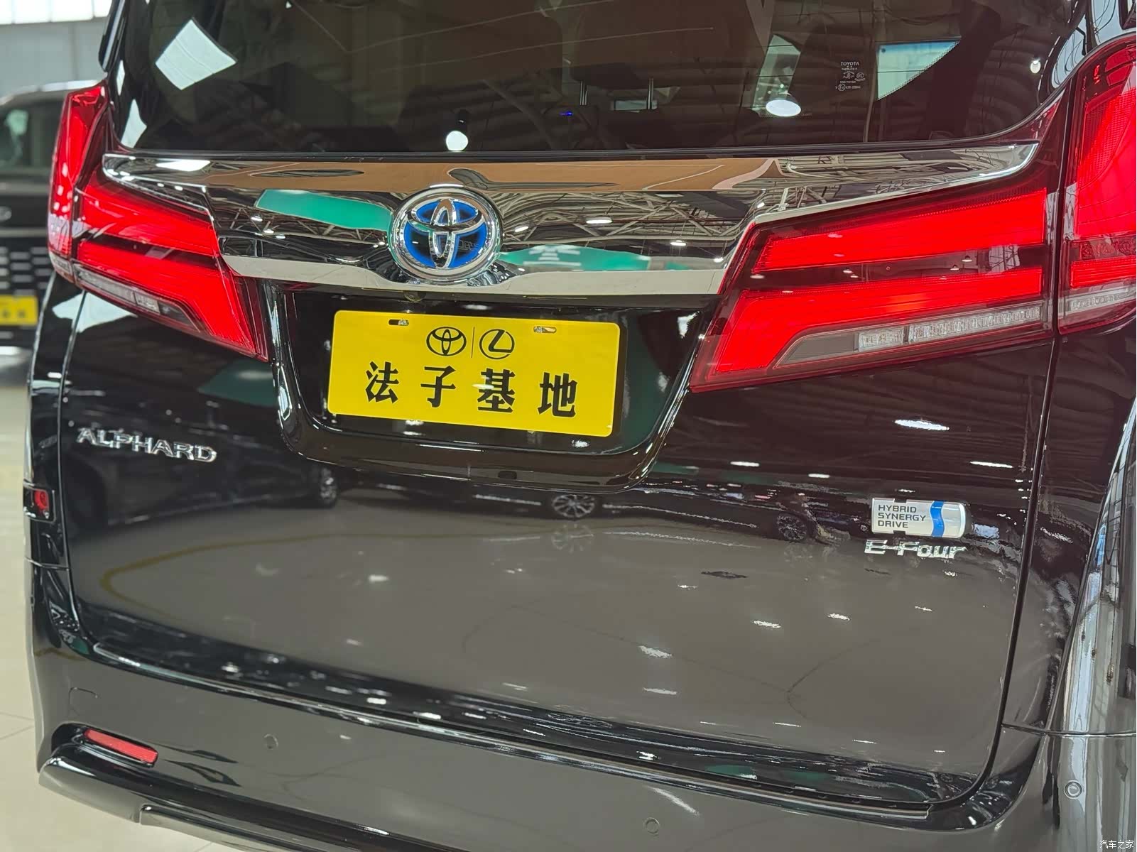 Toyota Alphard, 2019 26
