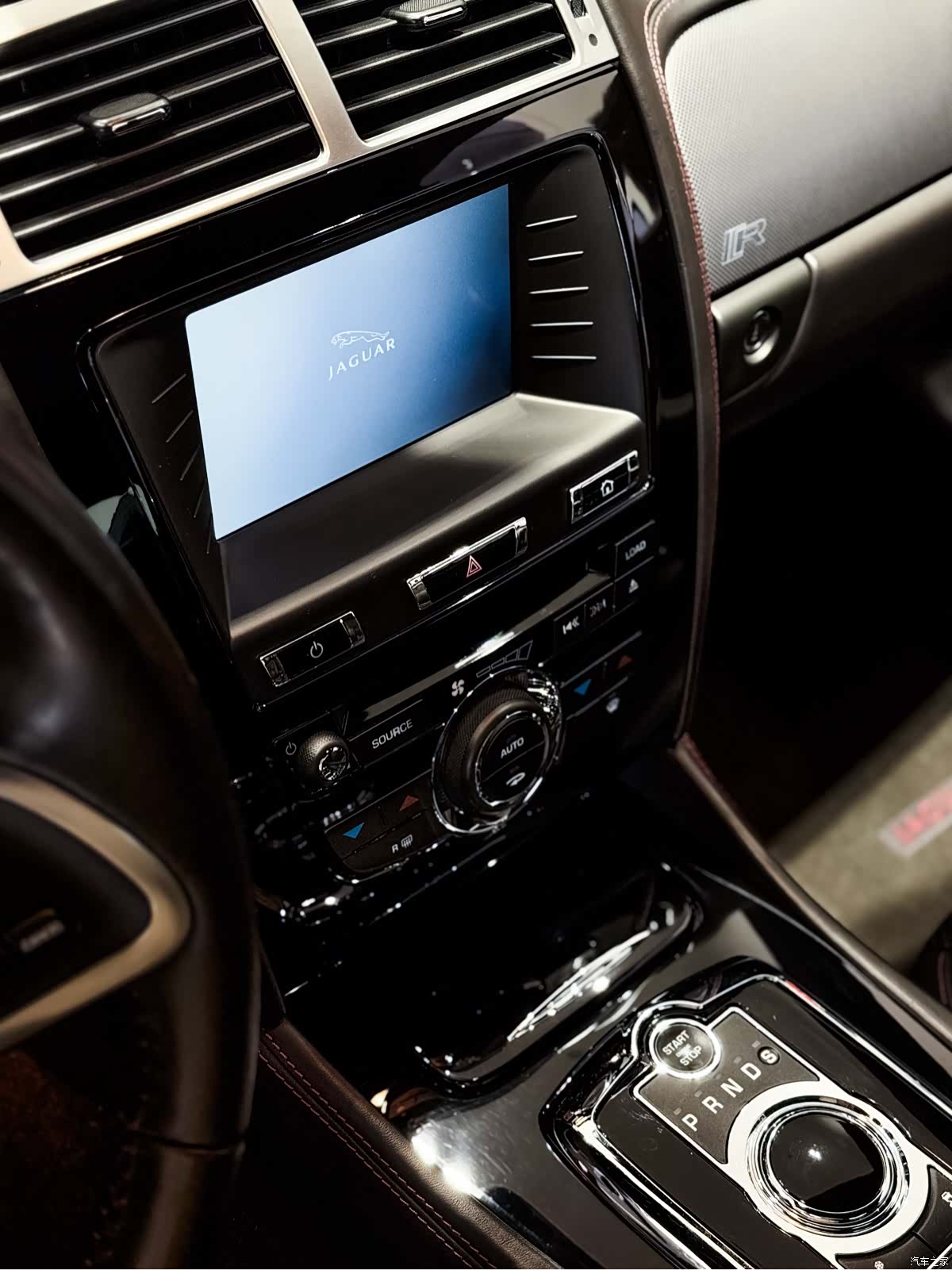 Jaguar XK, 2013 16