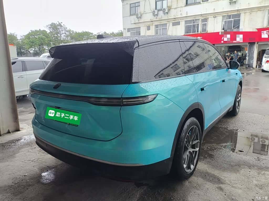NIO ES8, 2023 7