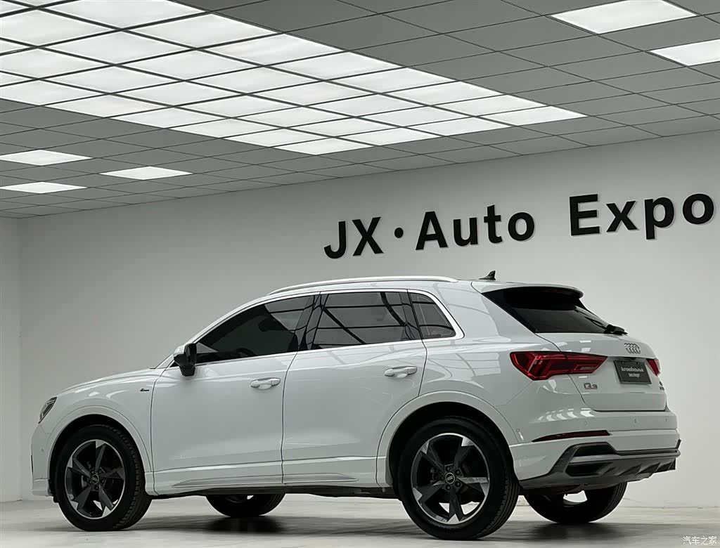 Audi Q3, 2022 22
