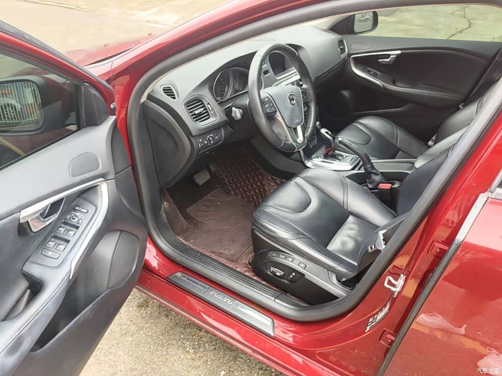 Volvo V40, 2017 16