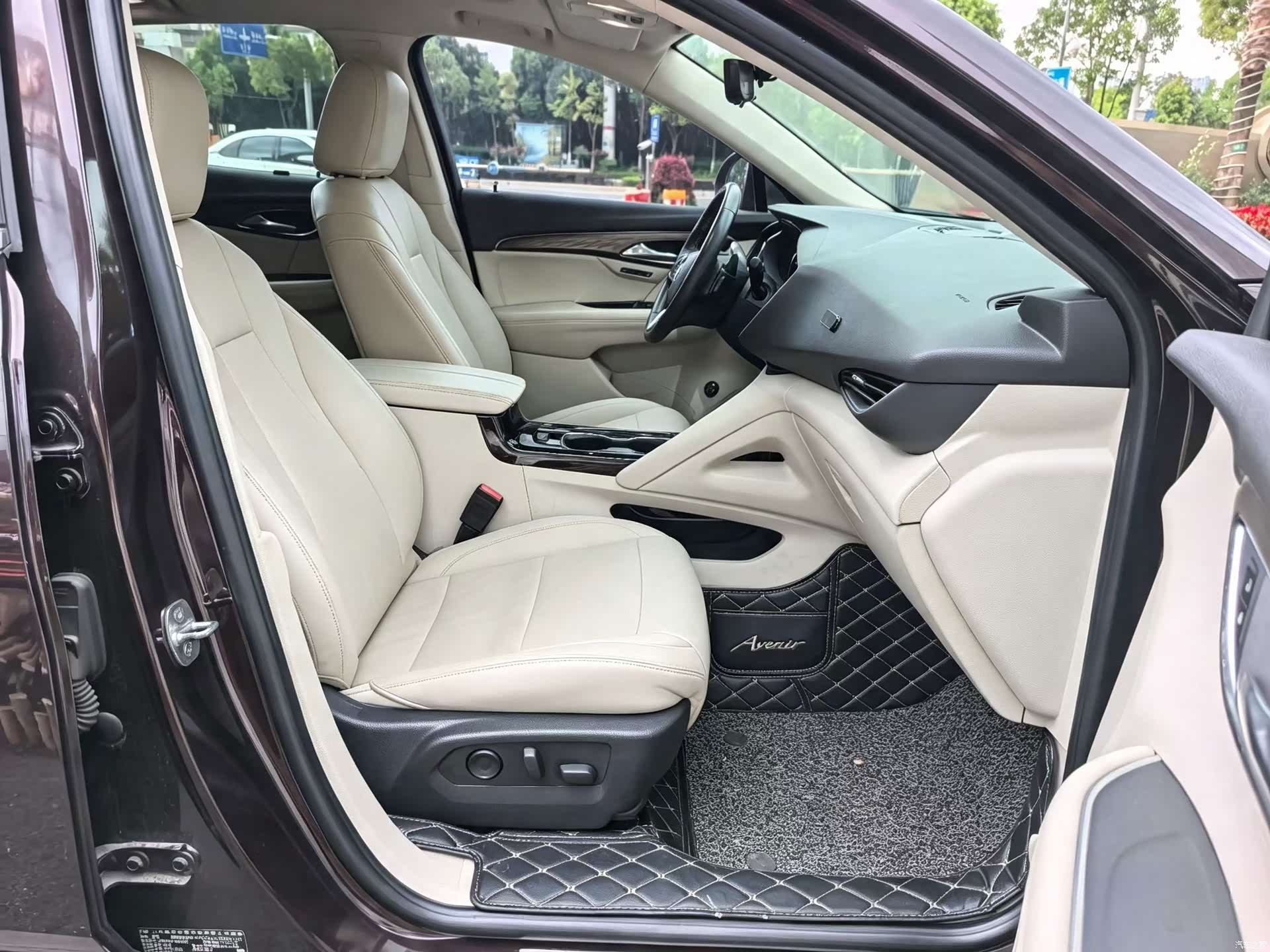 Buick Envision, 2020 7