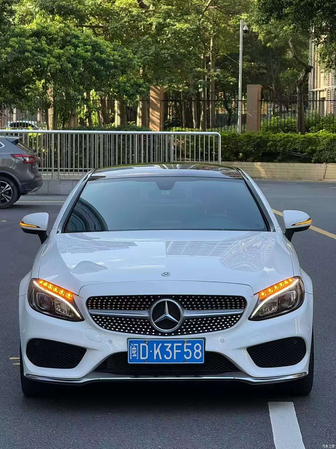 Mercedes-Benz C-Class, 2018 1