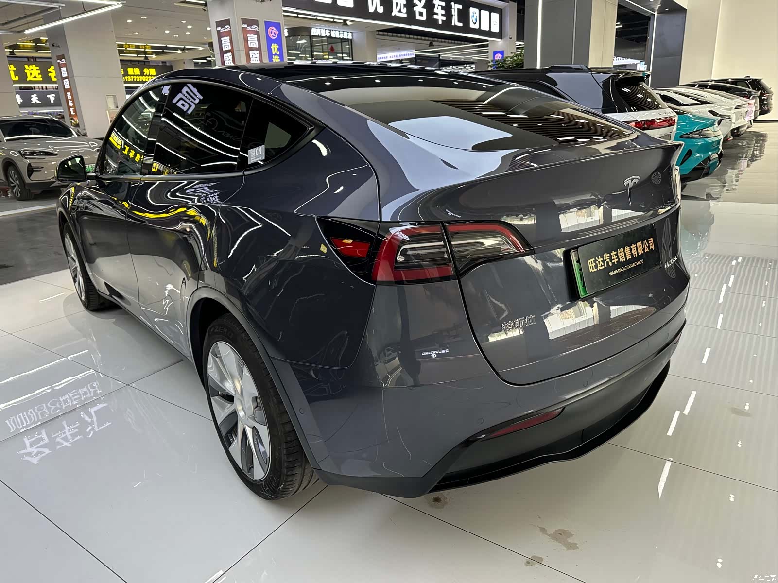 Tesla Model Y, 2023 23