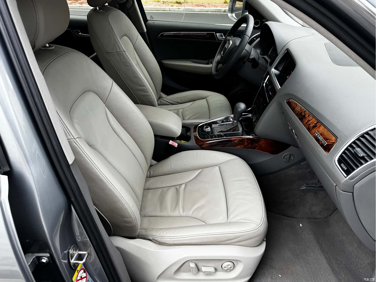 Audi Q5, 2010 15