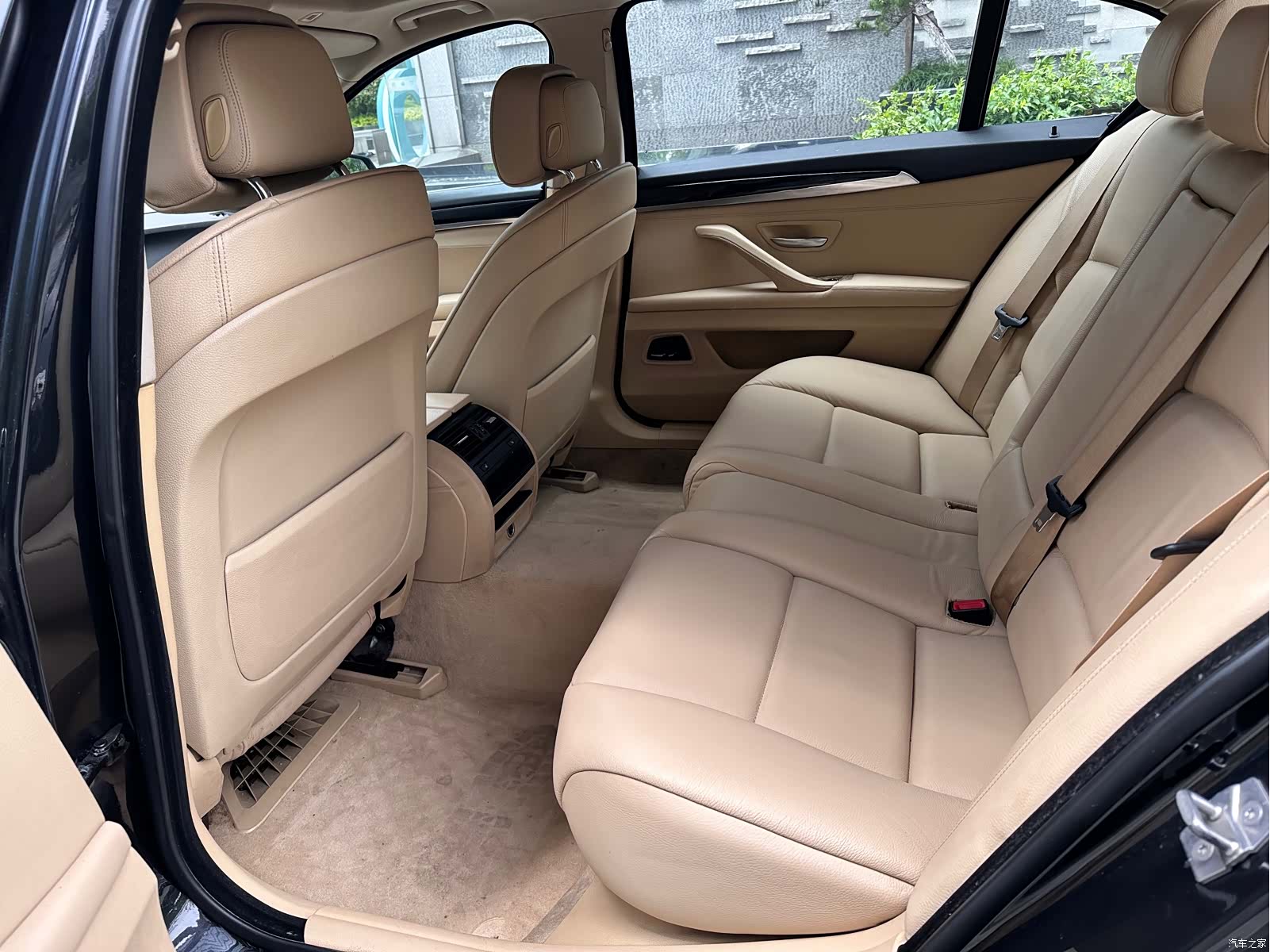BMW 5 Series, 2012 8