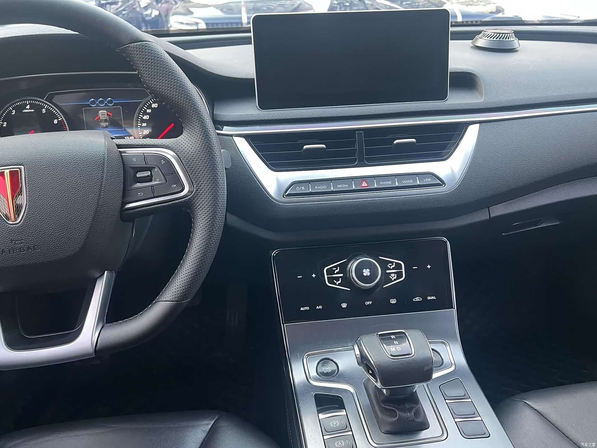 Hongqi H5, 2020 7