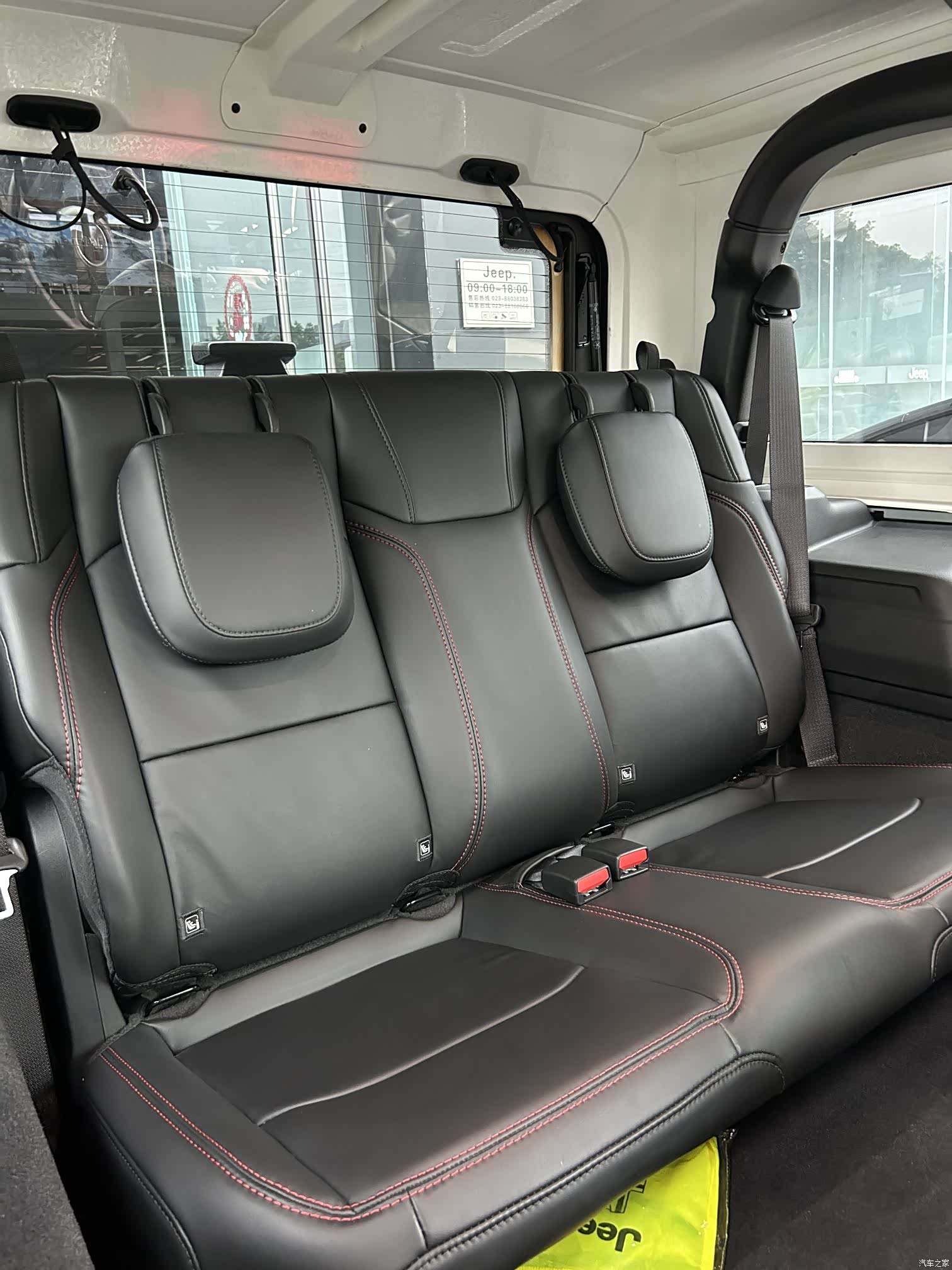 Jeep Wrangler, 2024 8