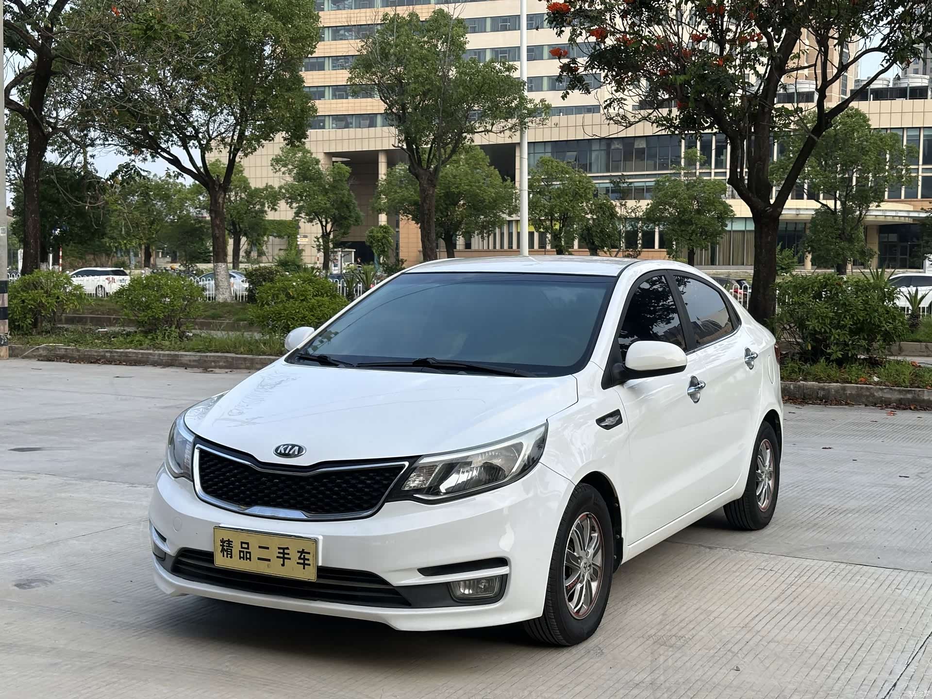 Kia K2, 2015 1