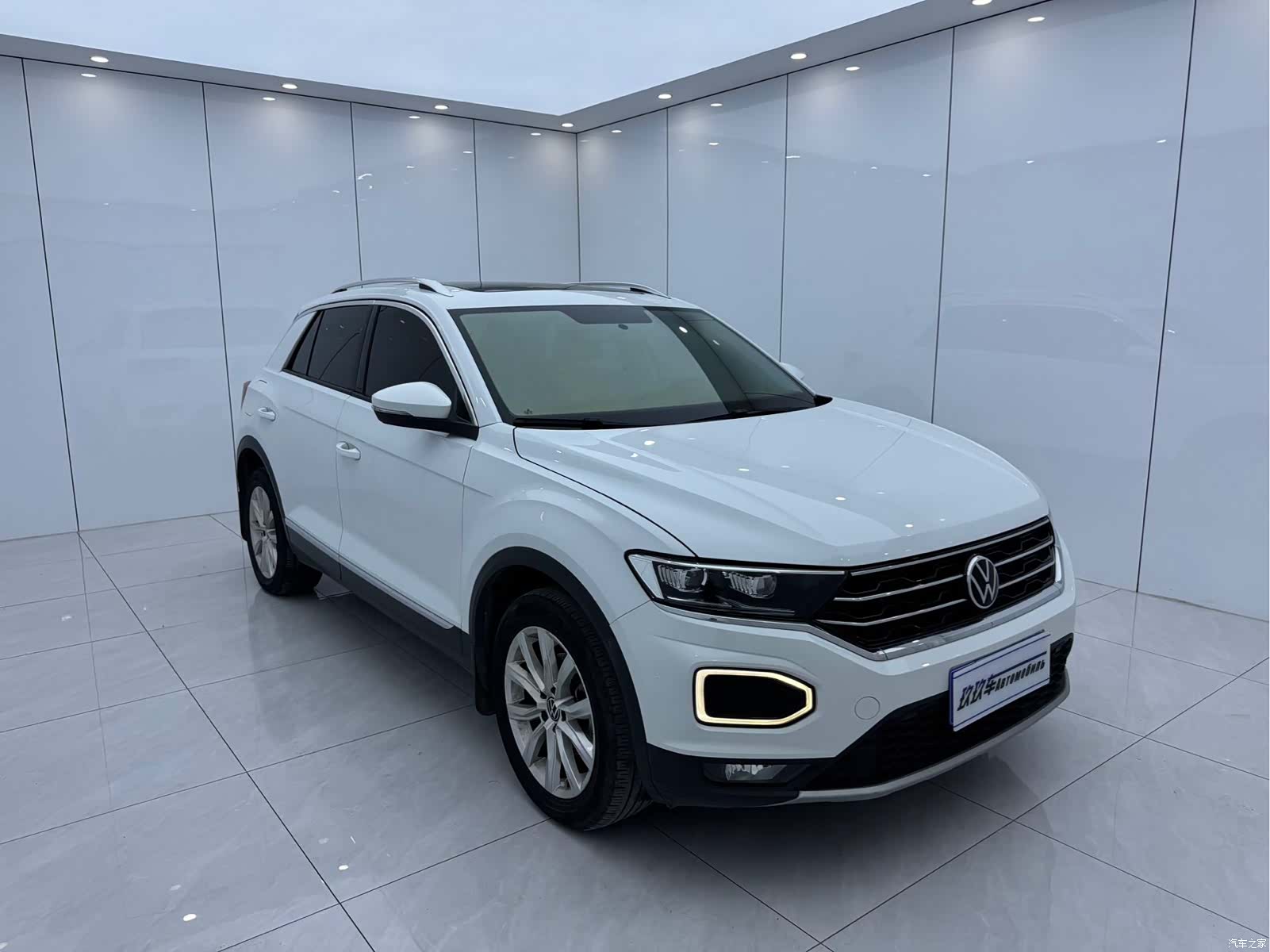 Volkswagen T-ROC, 2022 3