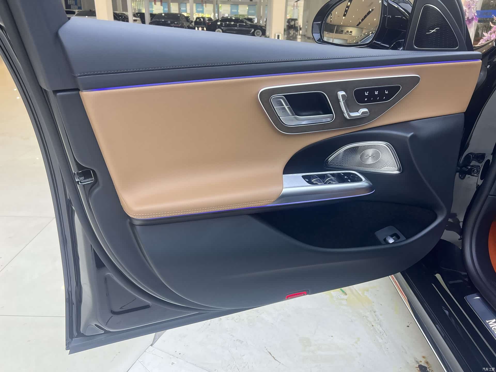 Mercedes-Benz E-Class, 2025 14