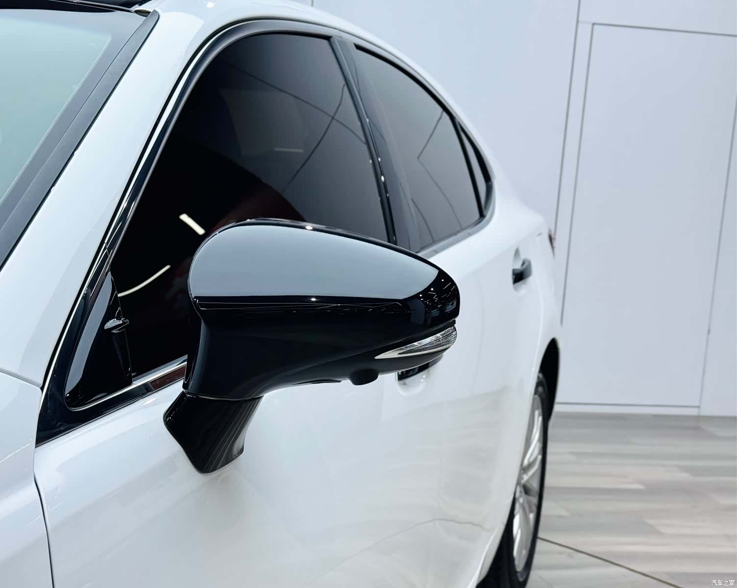 Lexus ES, 2017 24