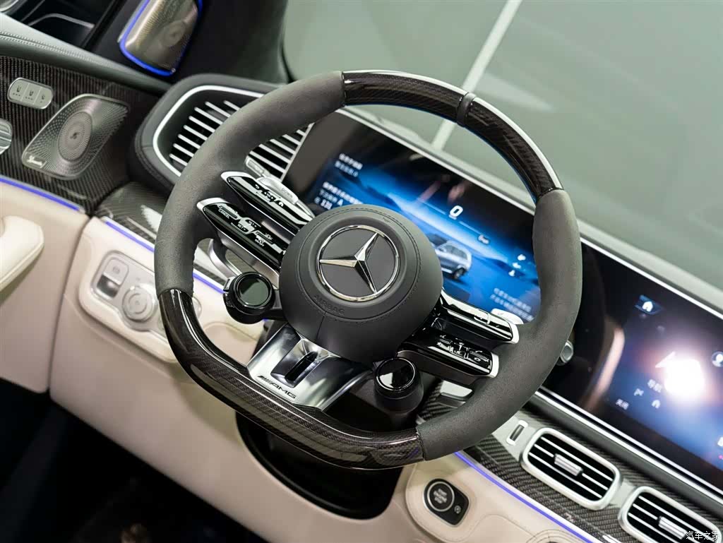 Mercedes-Benz GLS, 2025 13