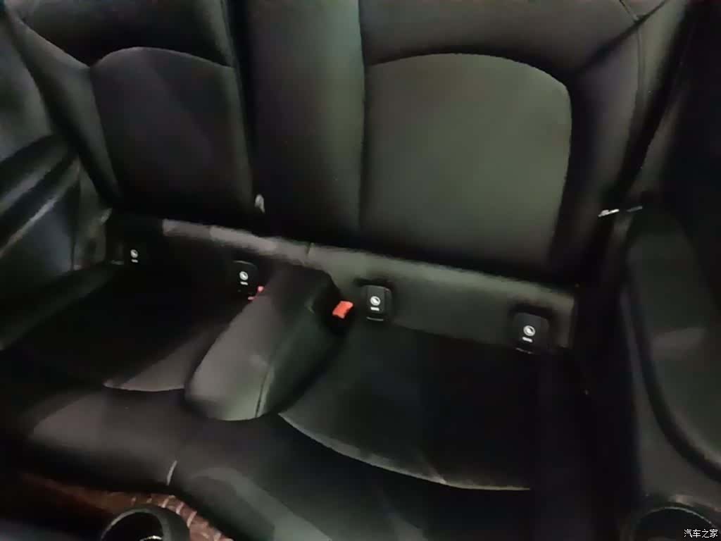 Mini ONE, 2019 17