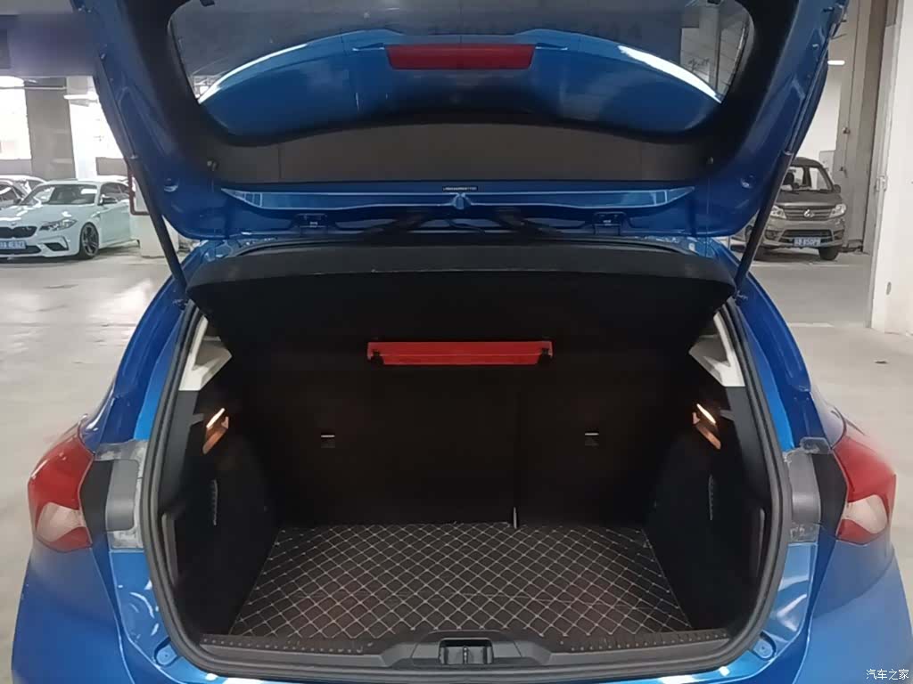 Ford Focus, 2019 19