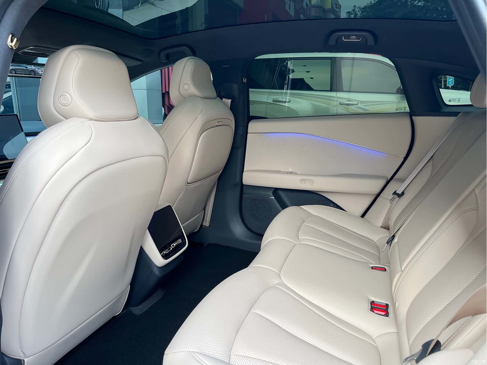 Xpeng P7, 2025 6