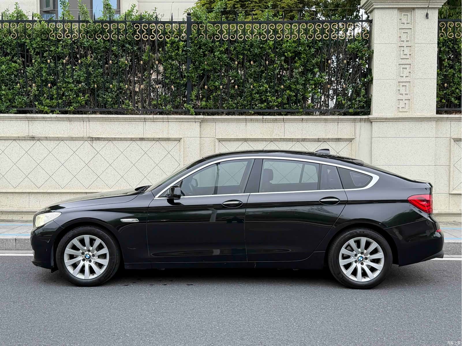 BMW 5 Series, 2011 3