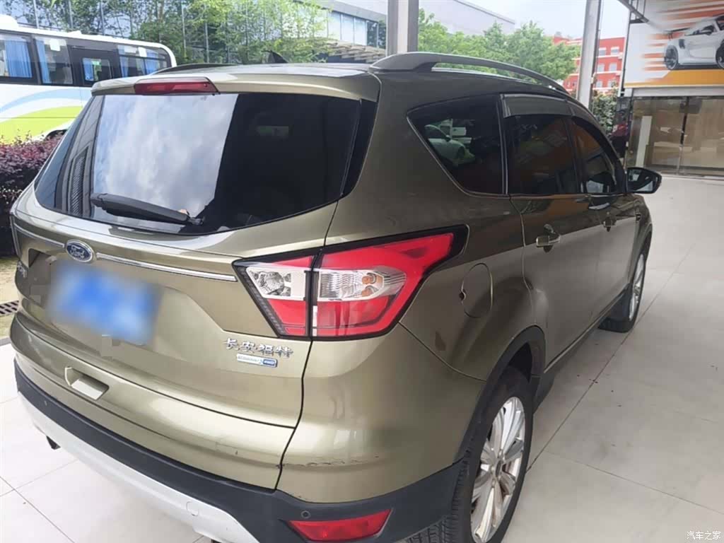 Ford Kuga, 2017 7