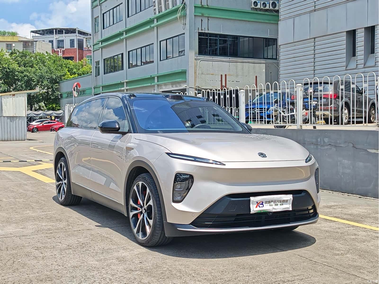 NIO ES8, 2023 3