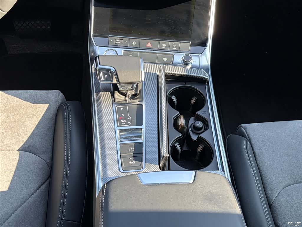 Audi A6L, 2019 18