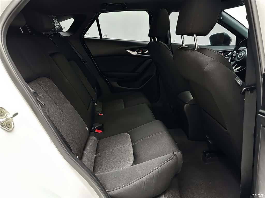 Mazda CX-4, 2023 24