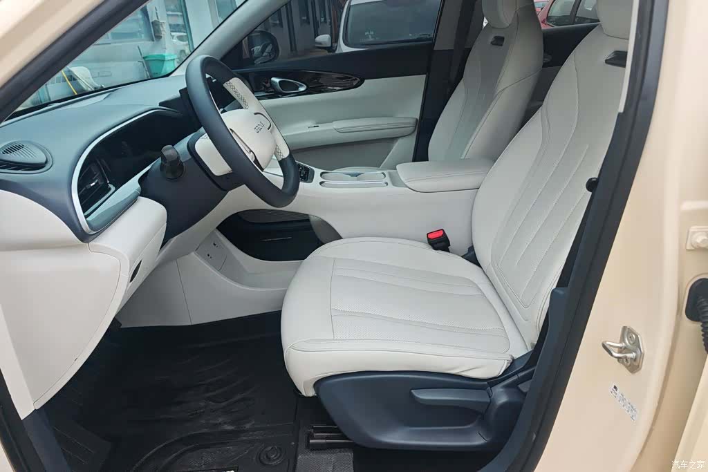 Geely Xingyuan, 2025 9
