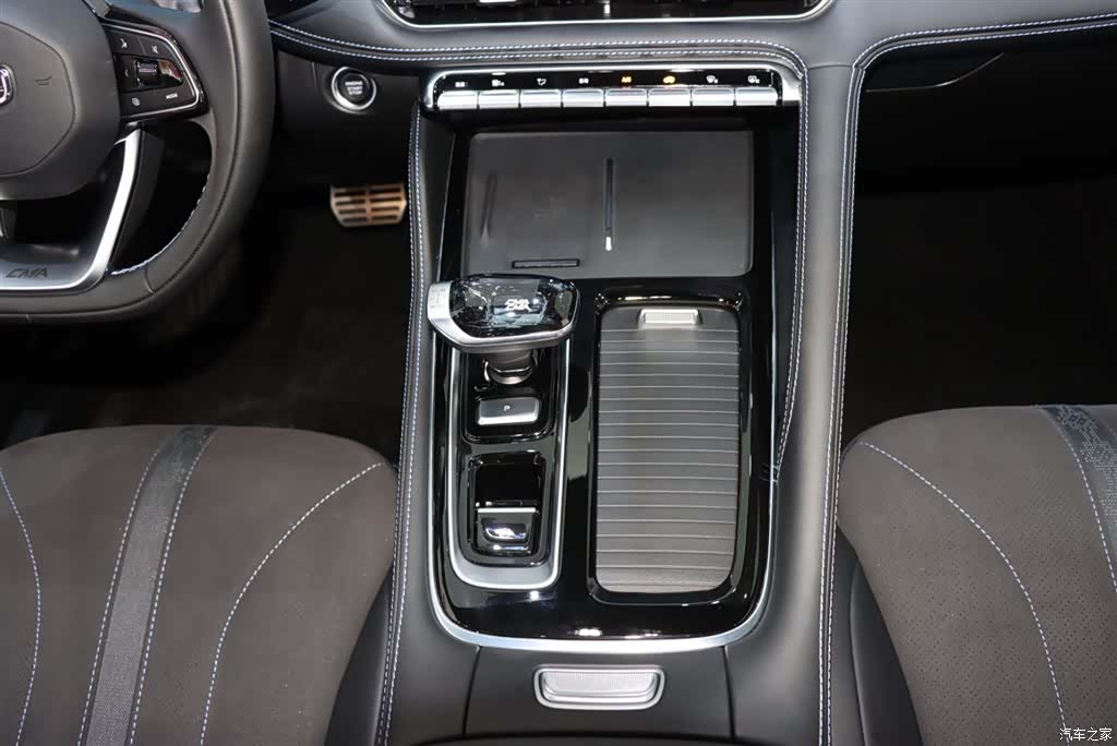 Geely Preface, 2025 14