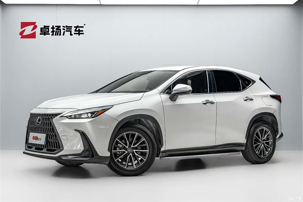 Lexus NX, 2023 1