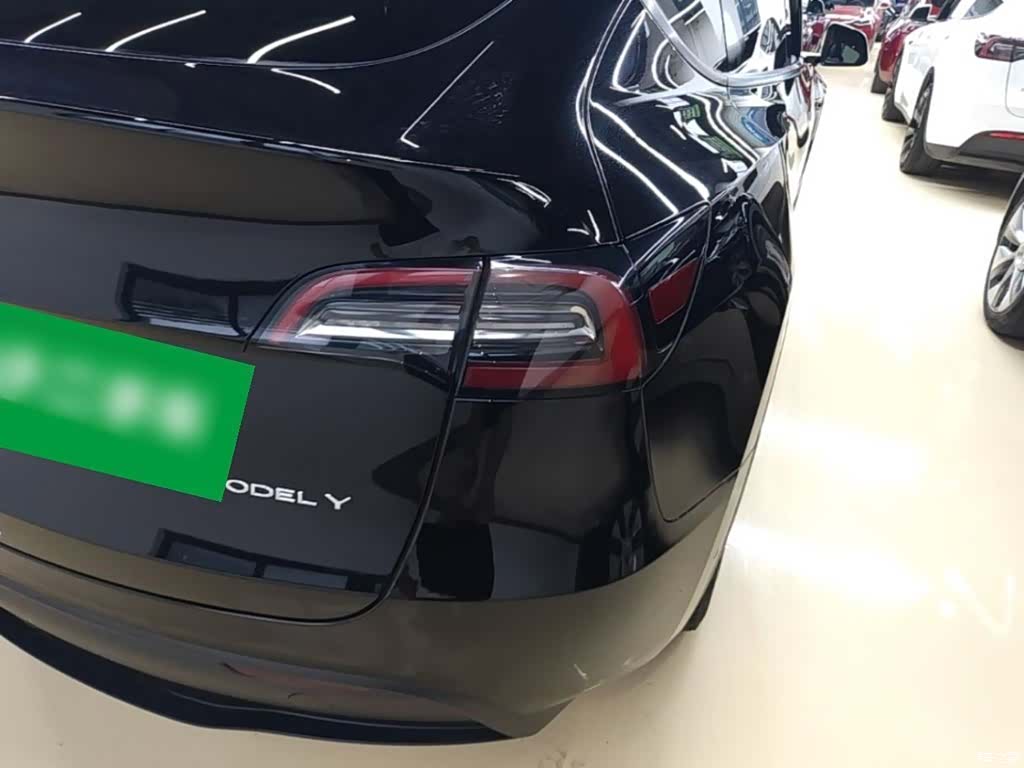 Tesla Model Y, 2023 8