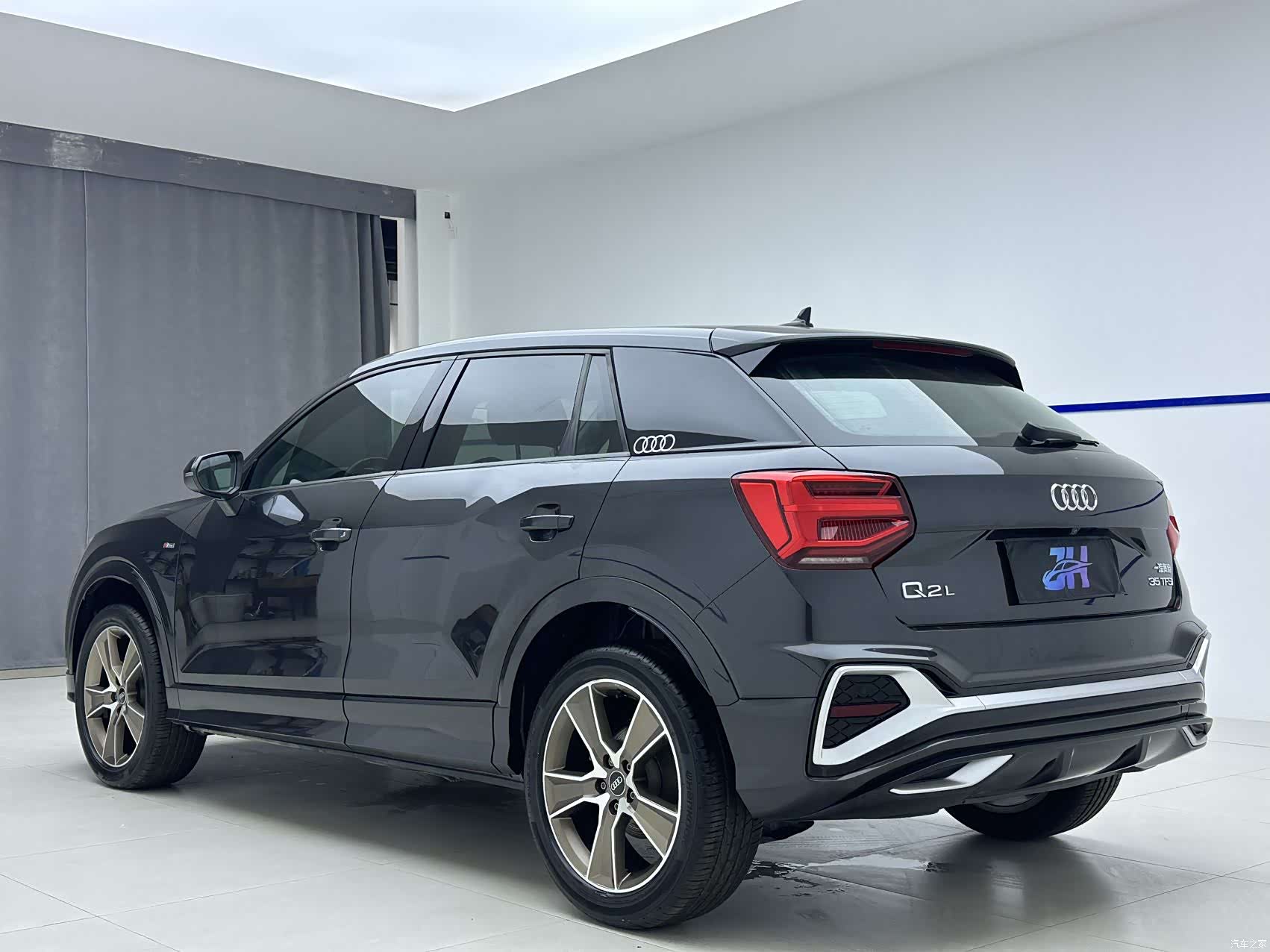 Audi Q2L, 2022 4