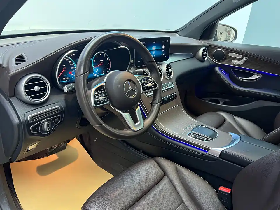 Mercedes-Benz GLC Mercedes-Benz GLC