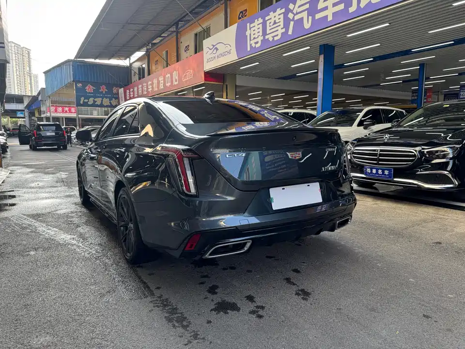 Cadillac CT4