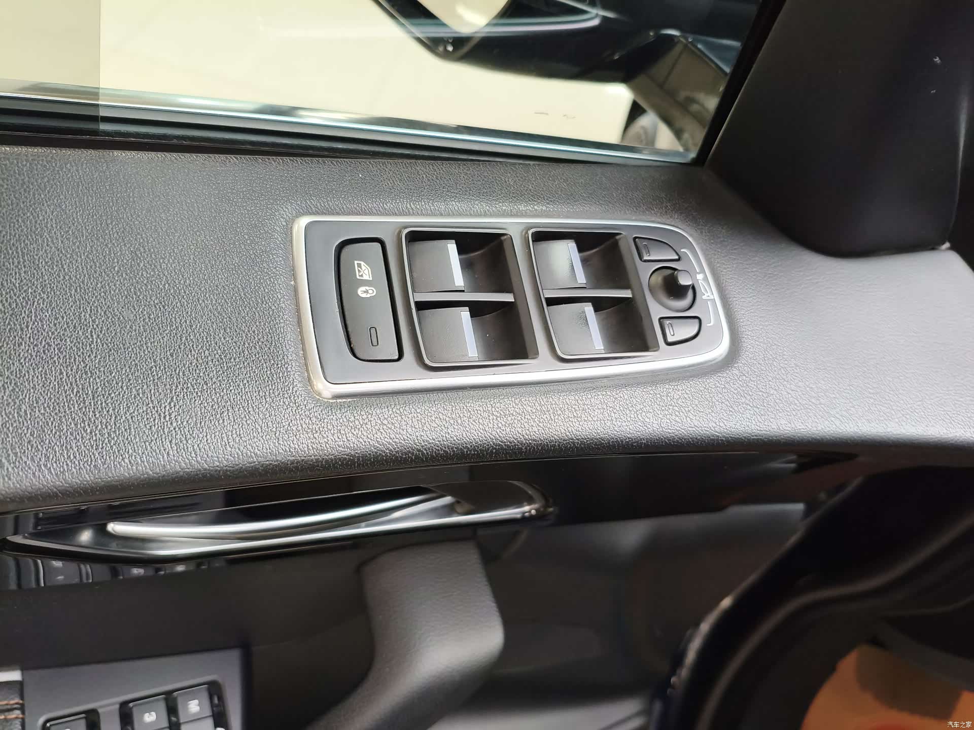 Jaguar F-PACE, 2019 24